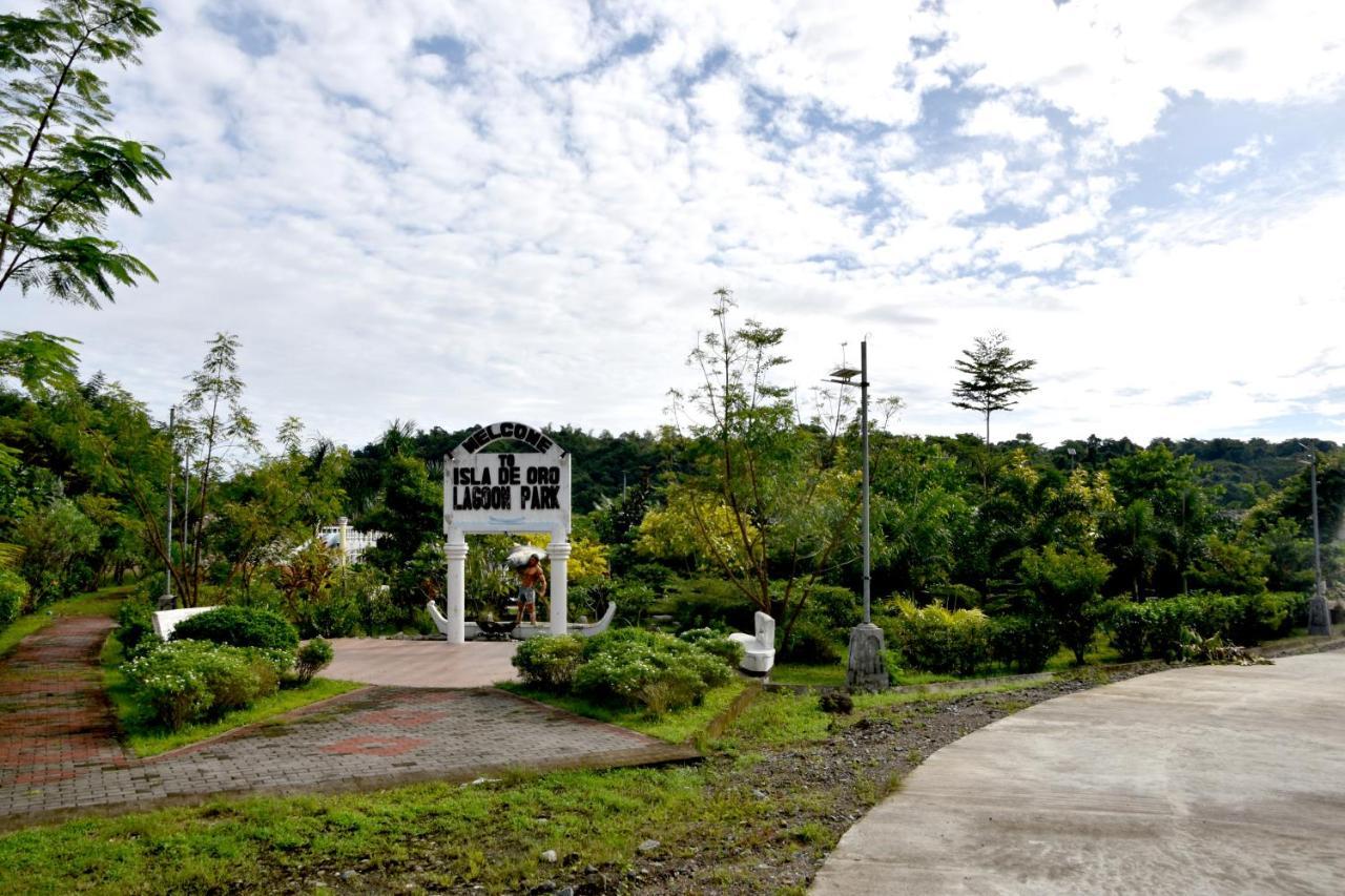 Isla De Oro Hotel Mamburao Exterior foto